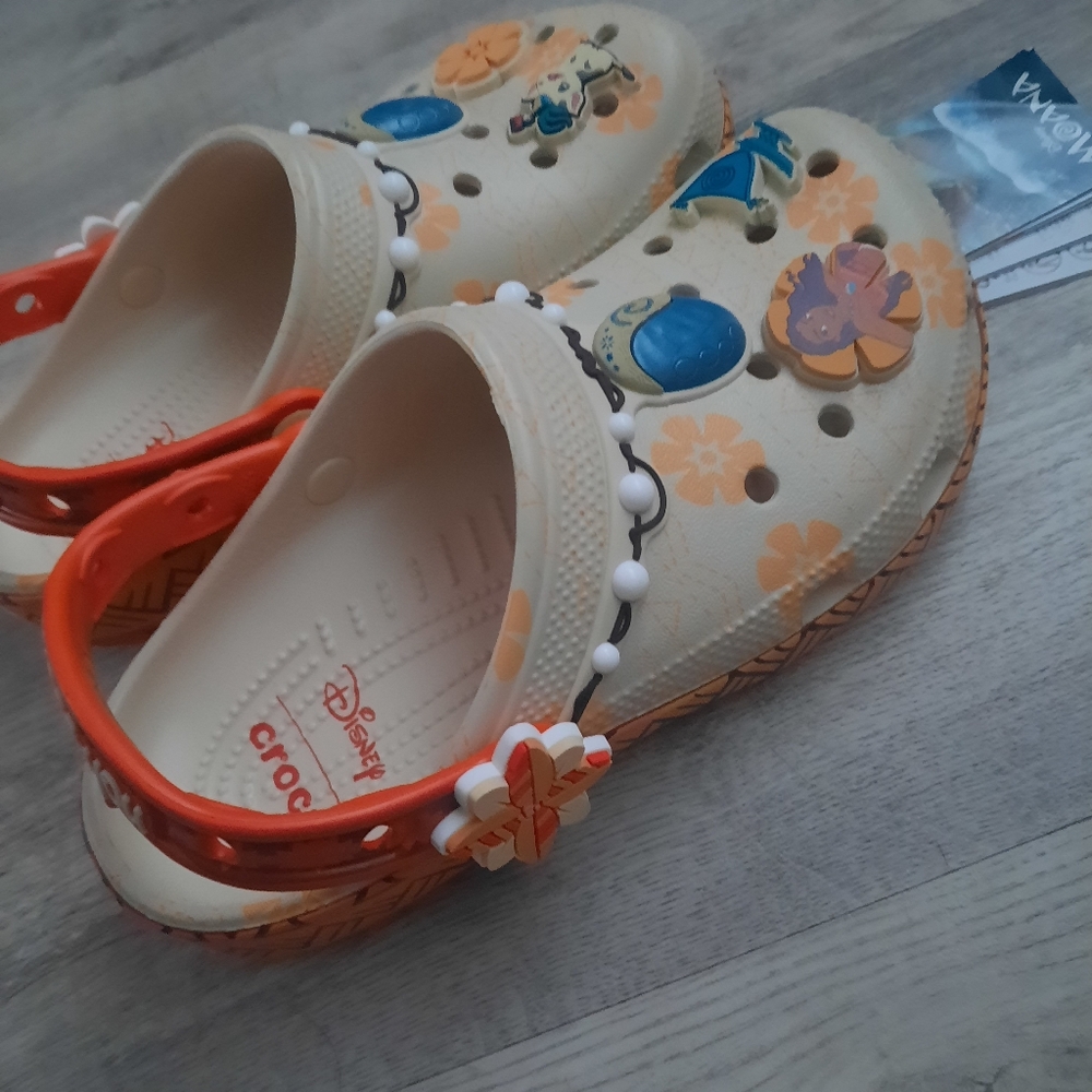 CROCS Kids' Moana Shoes - Picture 3 of 7